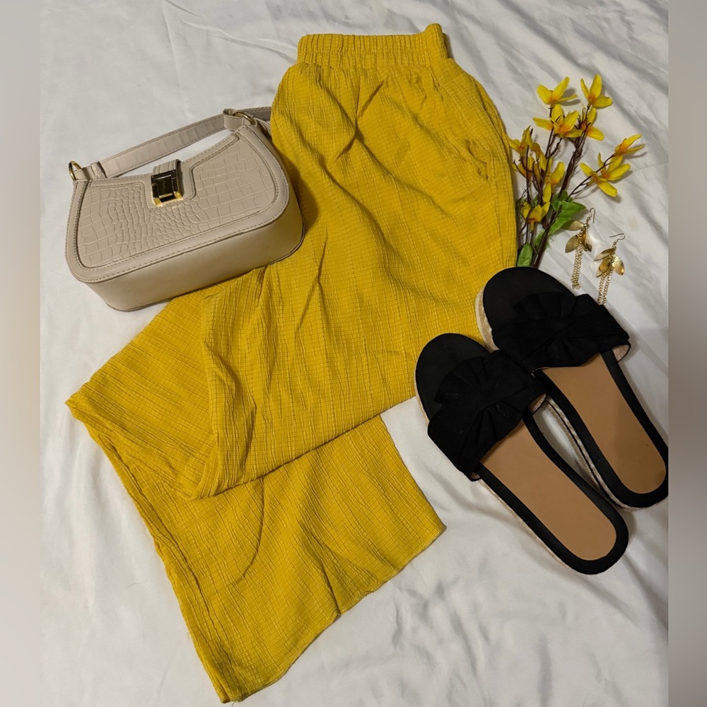 Salanta Yellow Wide Leg Women's Pants with Pockets